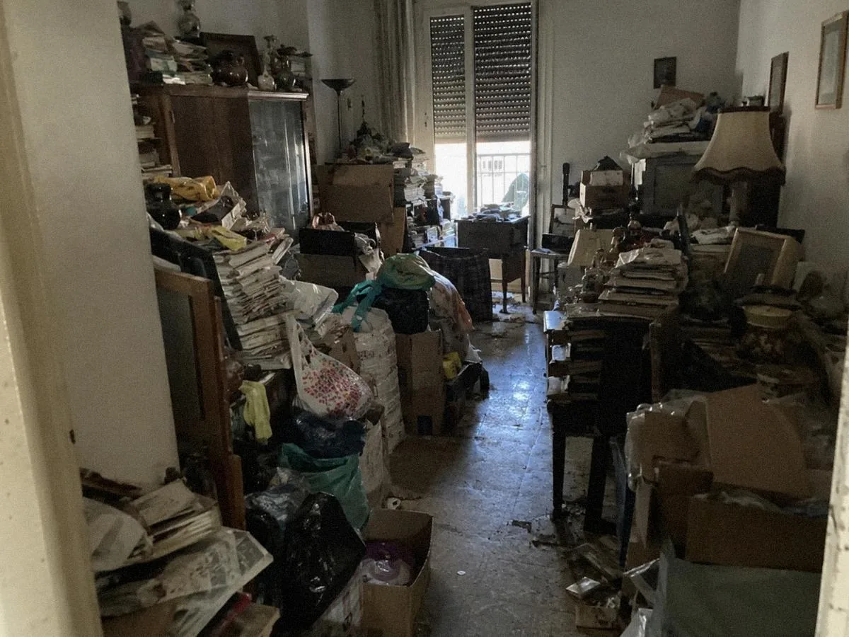 Appartement très encombré, avant le débarras
